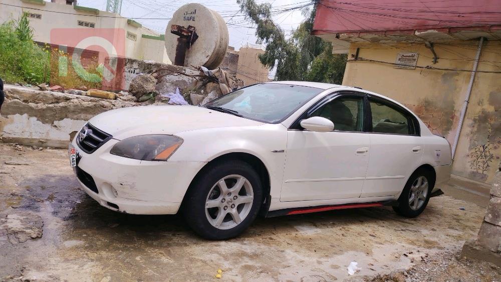 نيسان ألتيما